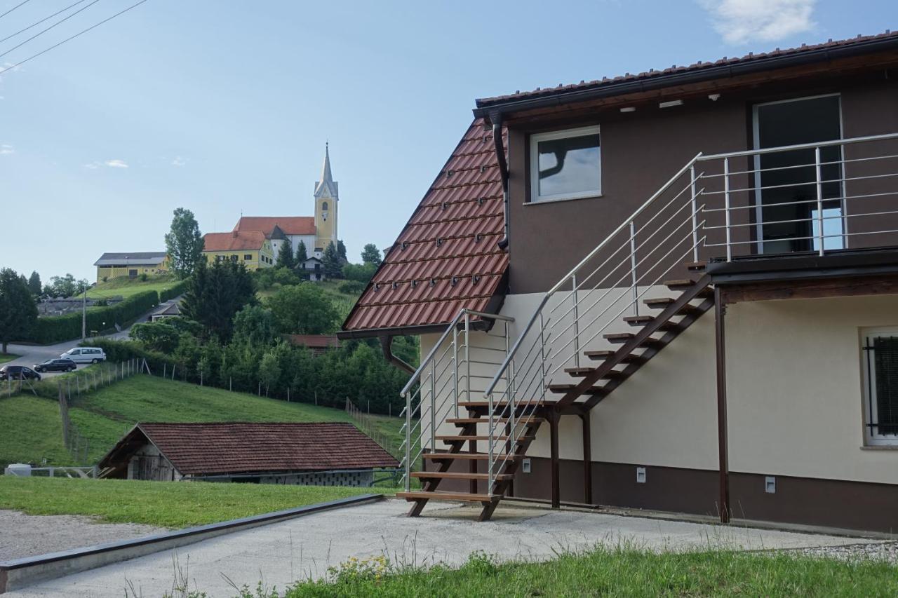 Apartments Laura Farm Stay Podčetrtek Exterior foto