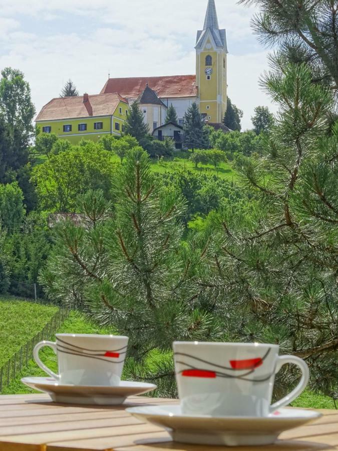 Apartments Laura Farm Stay Podčetrtek Zimmer foto